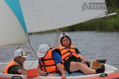 Парусная практика в детском клубе «Флагман»